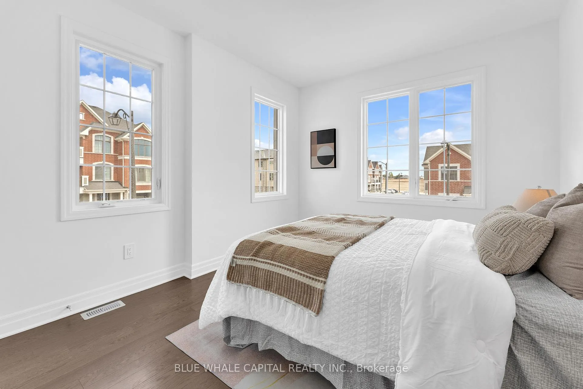 Photo 34 of 20 Moss Drive, Markham, Rural Markham — HOMEH