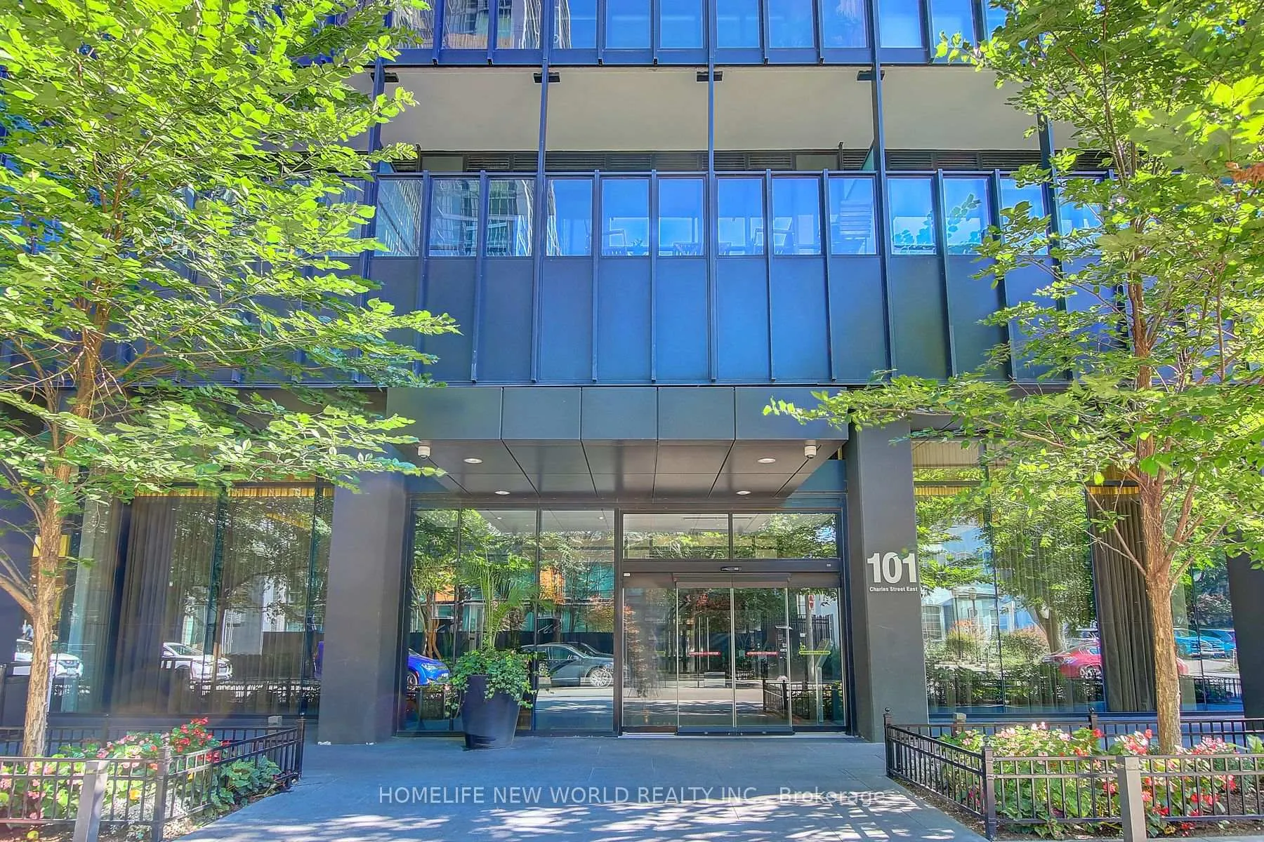 Photo 4 of Unit 610, 101 Charles Street, Toronto, Church-Yonge Corridor — HOMEH