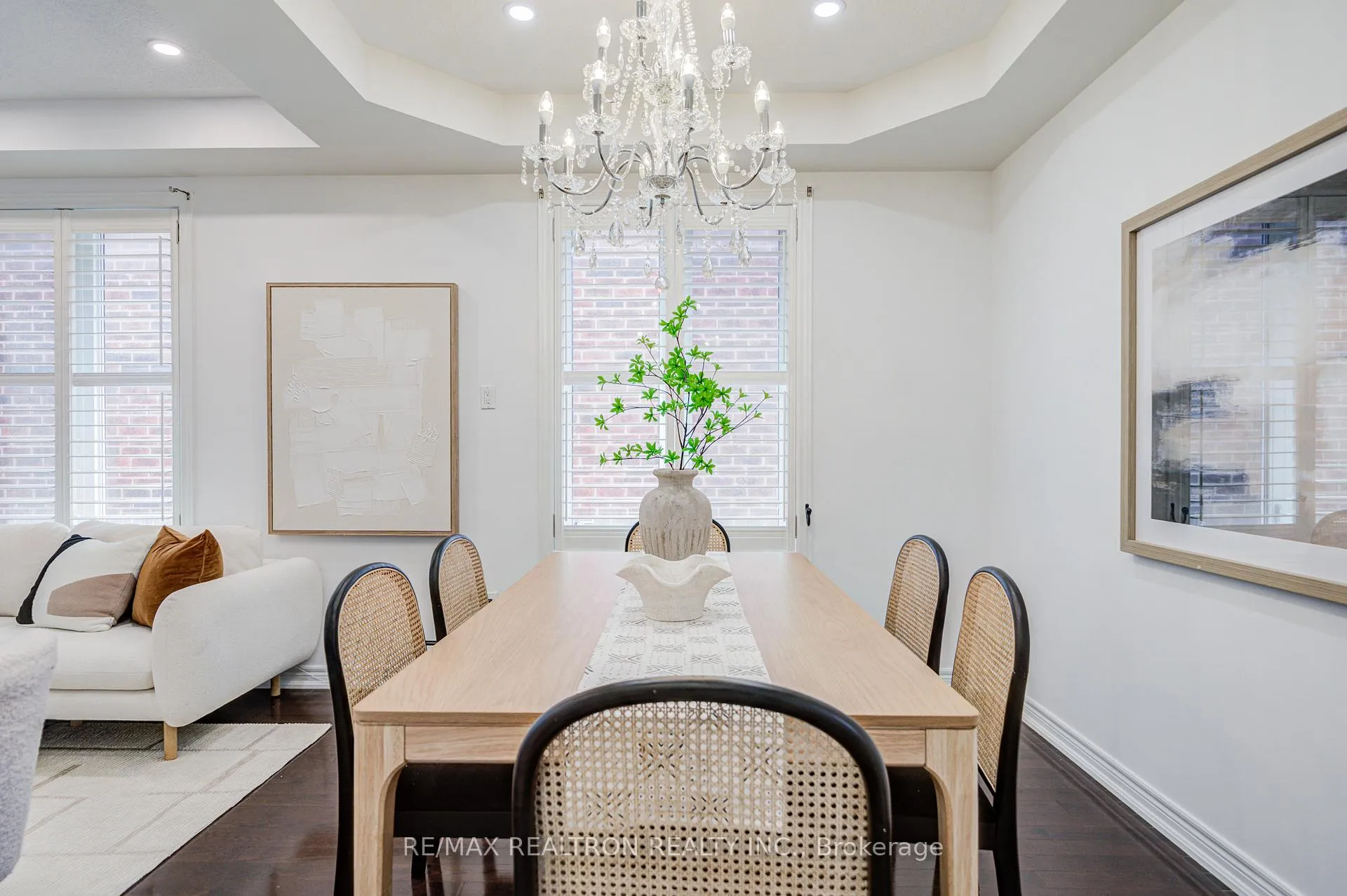 Photo 8 of 361 Lauderdale Drive, Vaughan, Patterson — HOMEH