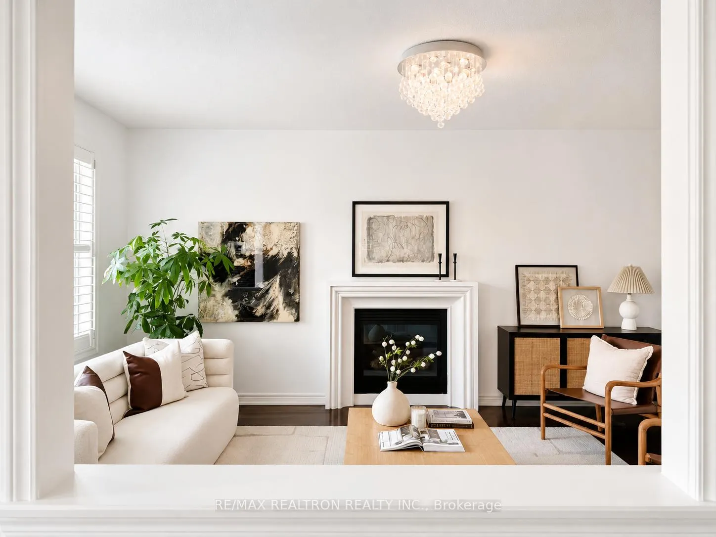 Photo 9 of 361 Lauderdale Drive, Vaughan, Patterson — HOMEH