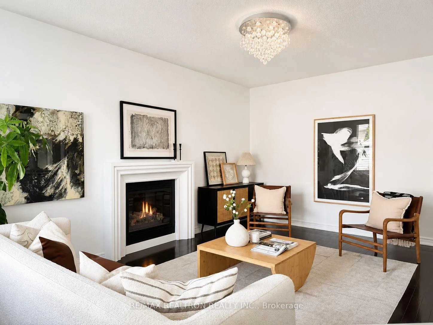 Photo 12 of 361 Lauderdale Drive, Vaughan, Patterson — HOMEH