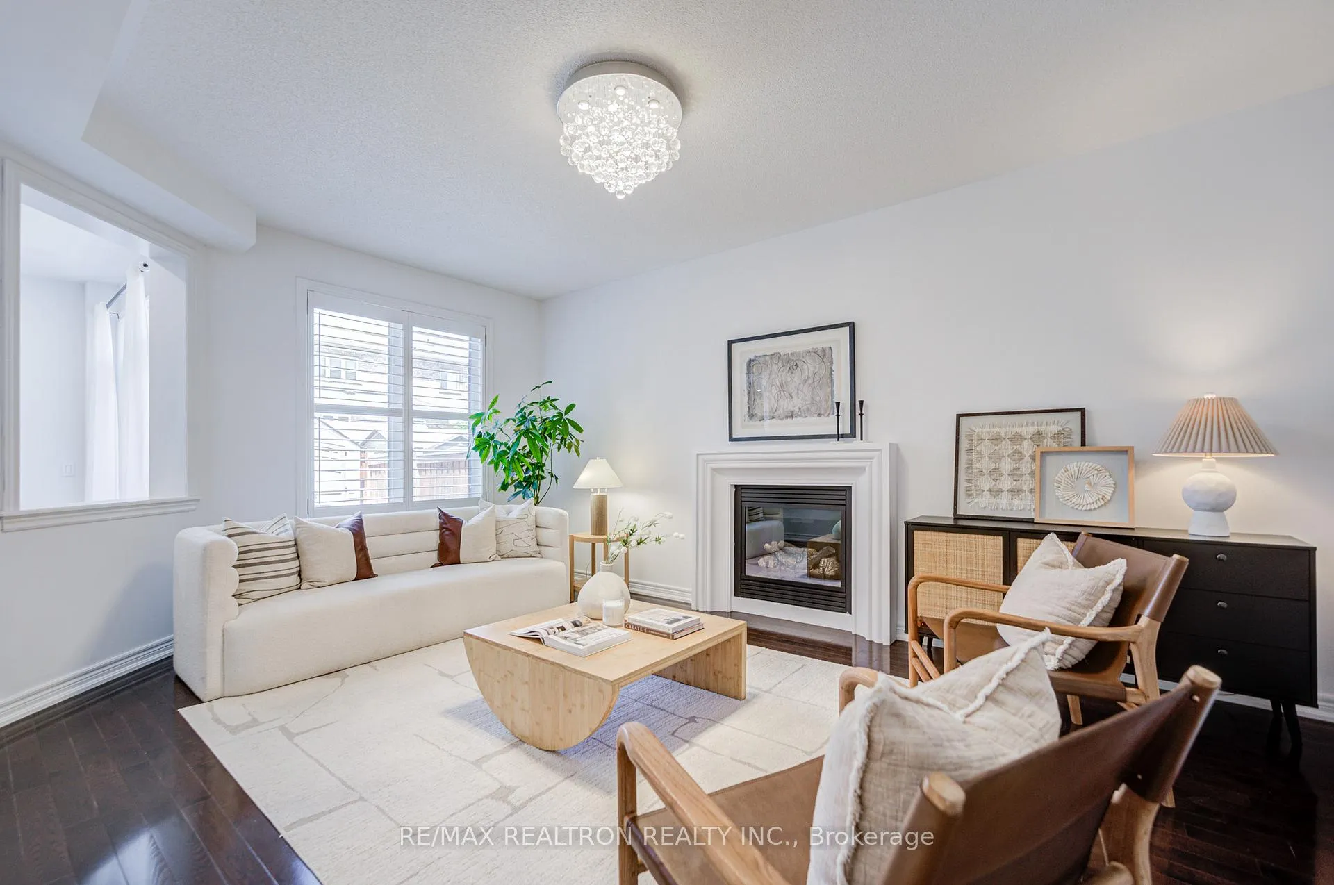 Photo 13 of 361 Lauderdale Drive, Vaughan, Patterson — HOMEH