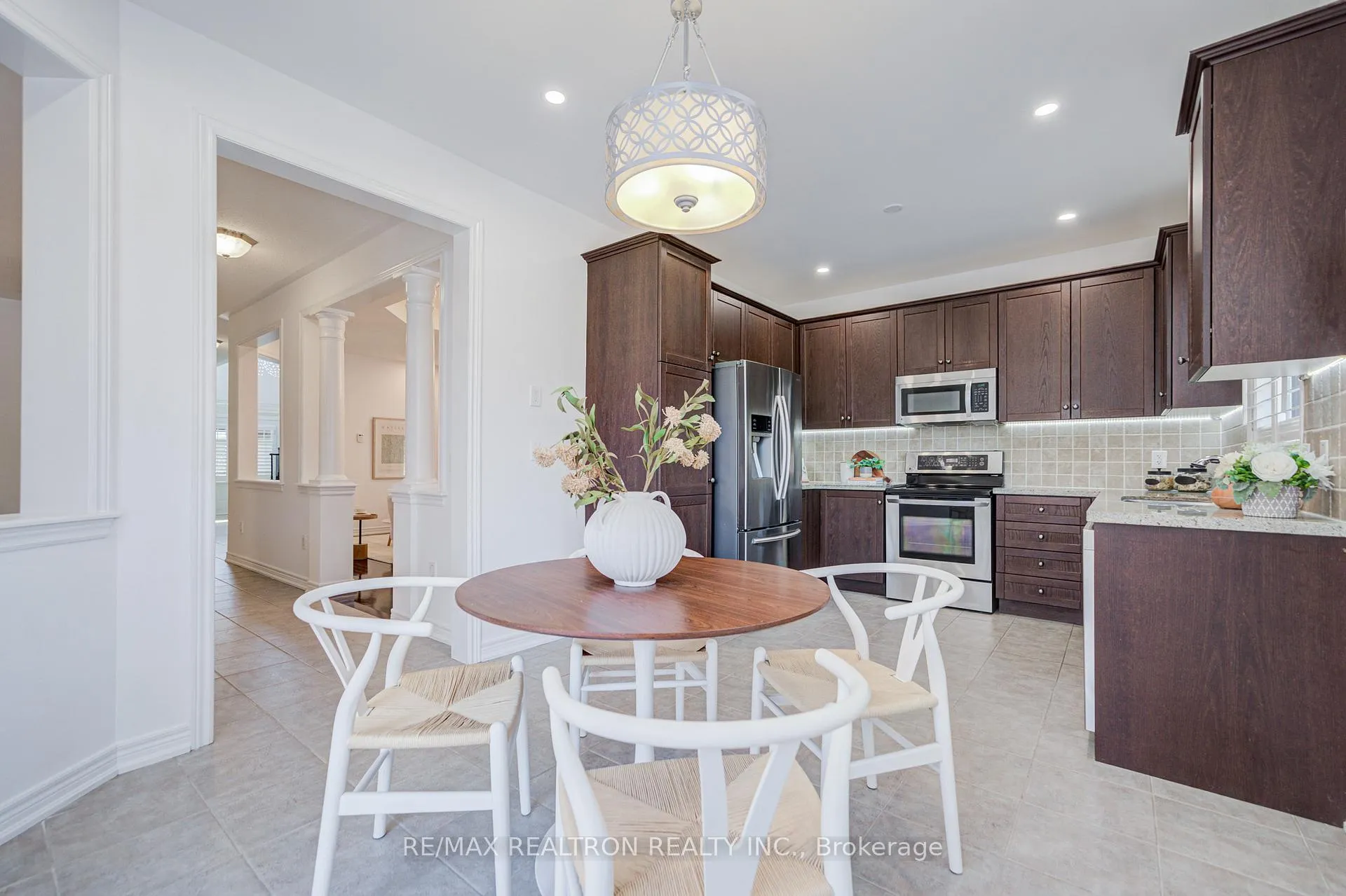 Photo 17 of 361 Lauderdale Drive, Vaughan, Patterson — HOMEH