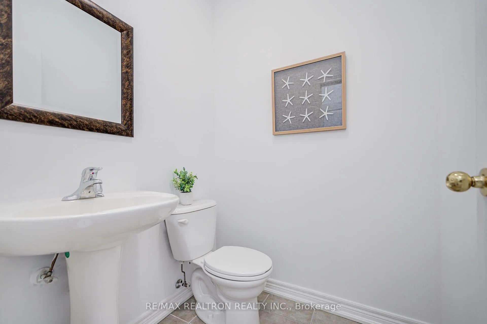 Photo 21 of 361 Lauderdale Drive, Vaughan, Patterson — HOMEH