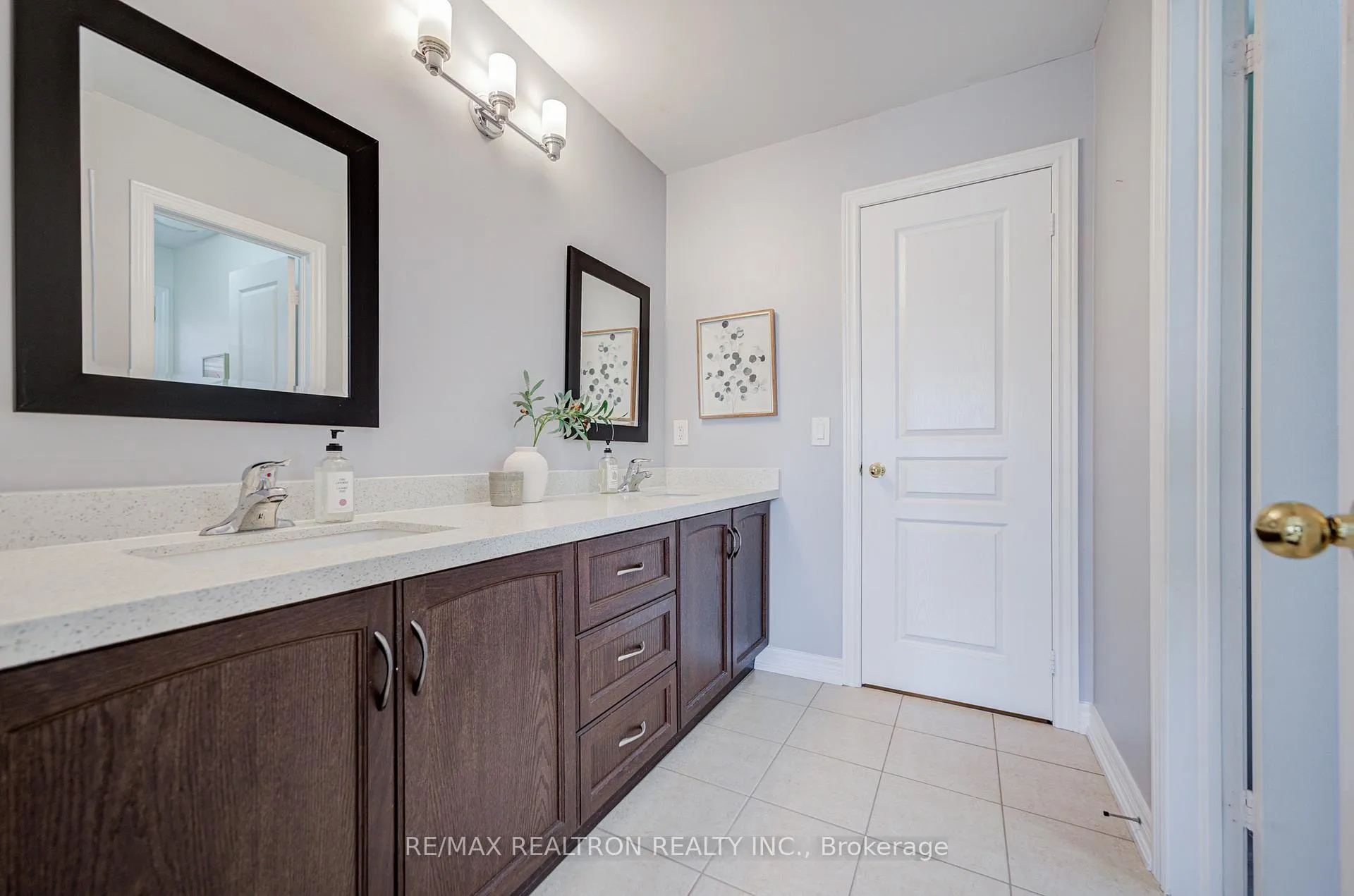 Photo 35 of 361 Lauderdale Drive, Vaughan, Patterson — HOMEH