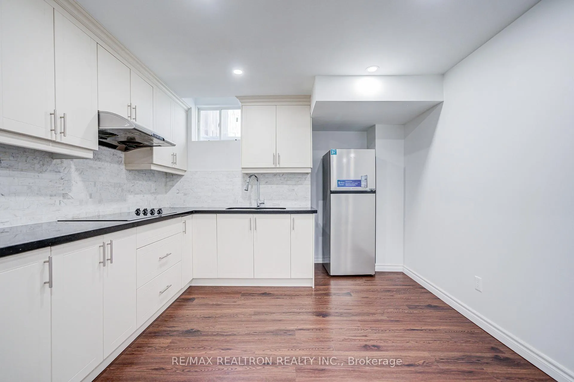 Photo 45 of 361 Lauderdale Drive, Vaughan, Patterson — HOMEH