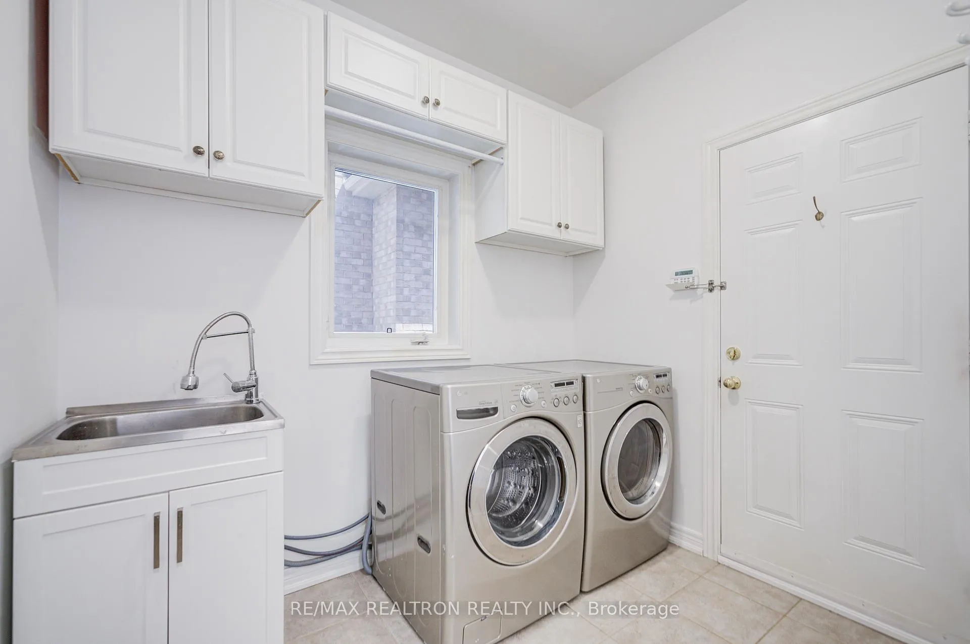 Photo 46 of 361 Lauderdale Drive, Vaughan, Patterson — HOMEH