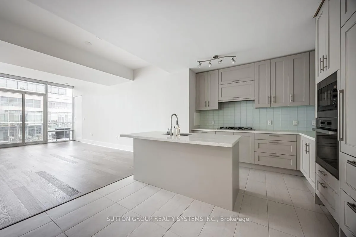 Photo 4 of Unit 1008, 29 Queens Quay E, Toronto, Waterfront Communities — HOMEH