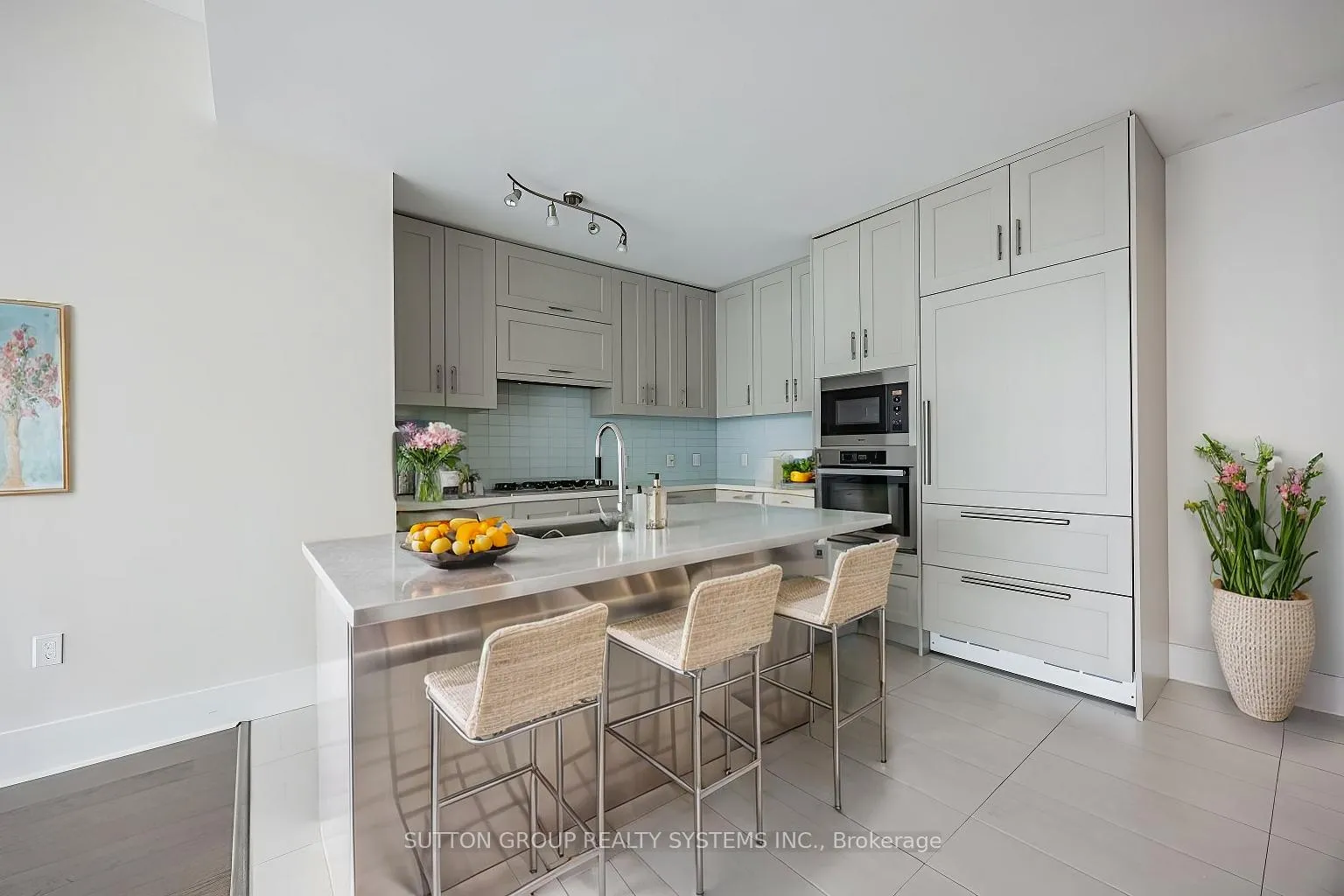 Photo 5 of Unit 1008, 29 Queens Quay E, Toronto, Waterfront Communities — HOMEH
