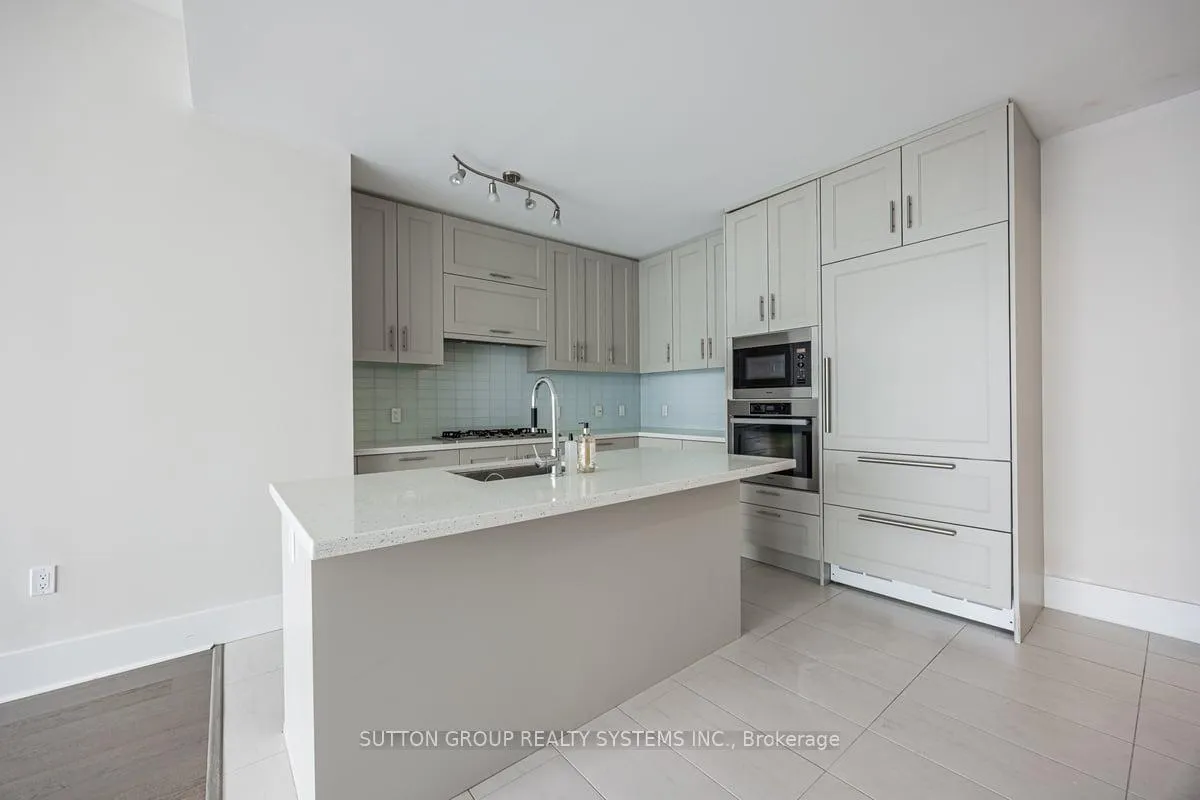 Photo 8 of Unit 1008, 29 Queens Quay E, Toronto, Waterfront Communities — HOMEH