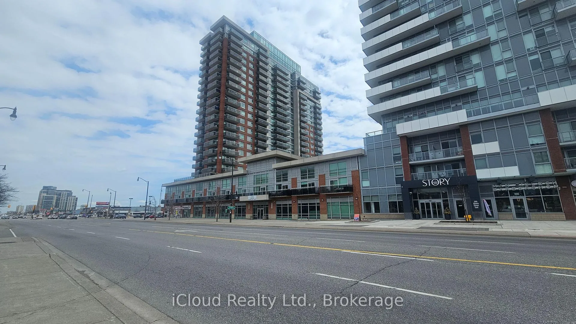 Photo 2 of Unit 2001, 215 Queen Street E, Brampton, Queen Street Corridor — HOMEH