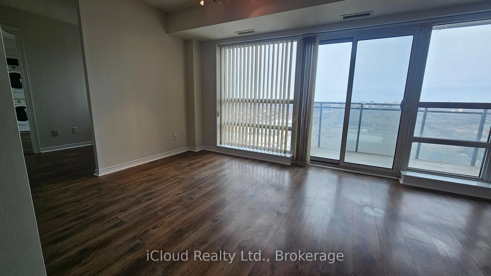 Photo 28 of Unit 2001, 215 Queen Street E, Brampton, Queen Street Corridor — HOMEH