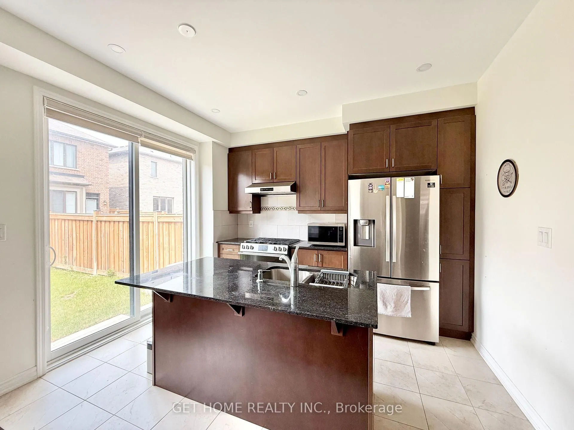 Photo 2 of Unit #Main, 8 Doluci Crescent, Brampton, Fletcher's Meadow — HOMEH