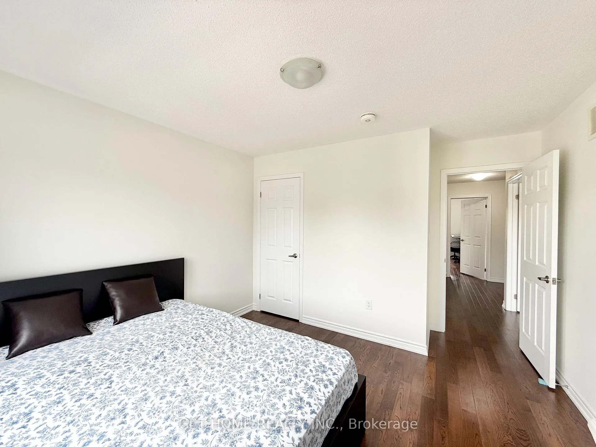 Photo 12 of Unit #Main, 8 Doluci Crescent, Brampton, Fletcher's Meadow — HOMEH