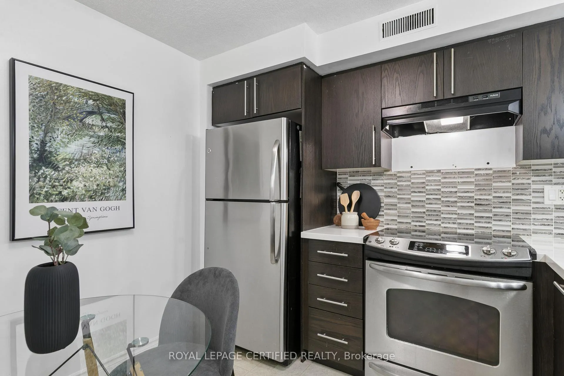Photo 12 of Unit 60, 35 Mountford Drive, Guelph, Grange Road — HOMEH