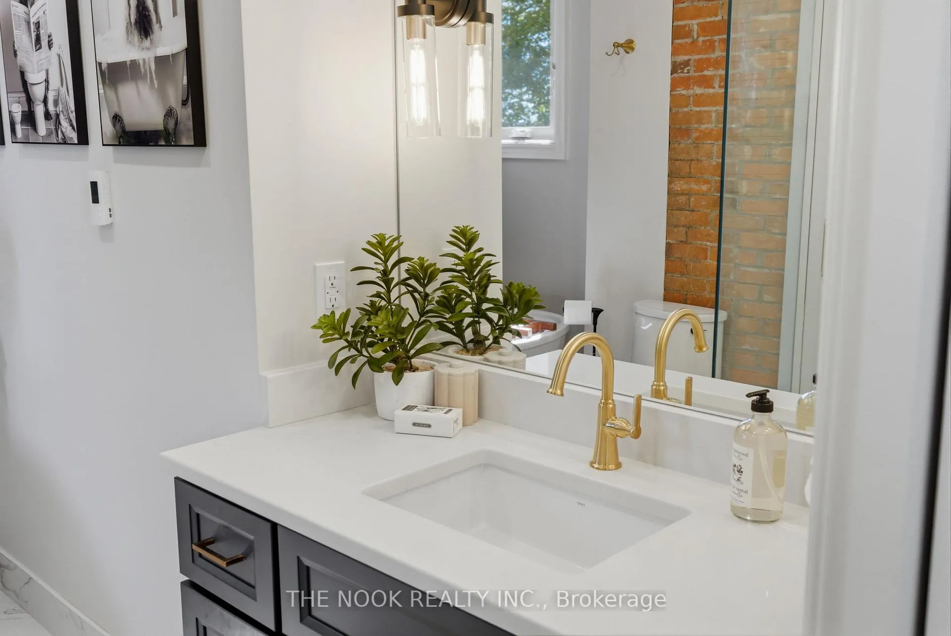 Photo 25 of 17 Lover's Lane, Clarington, Bowmanville — HOMEH