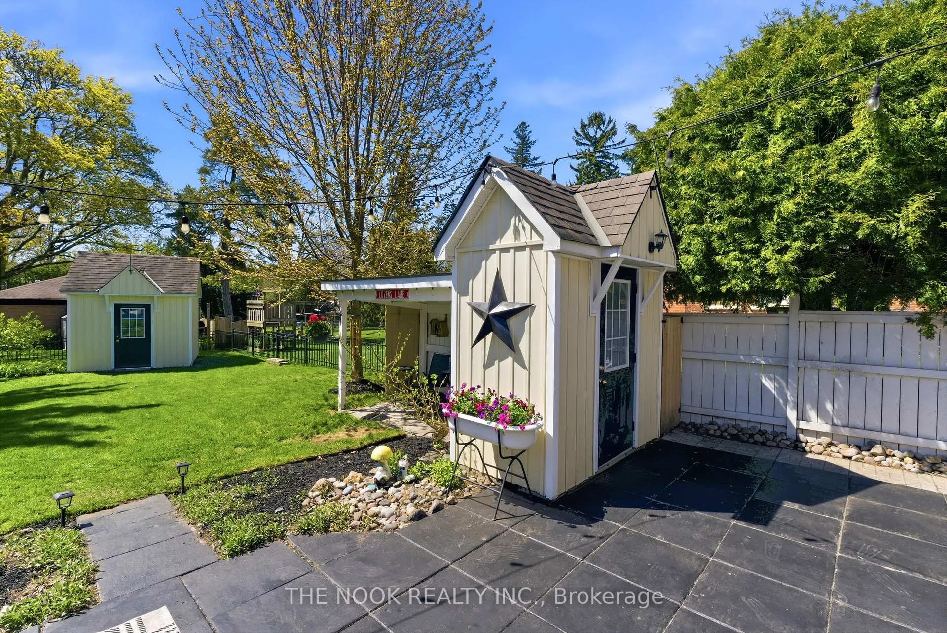 Photo 40 of 17 Lover's Lane, Clarington, Bowmanville — HOMEH