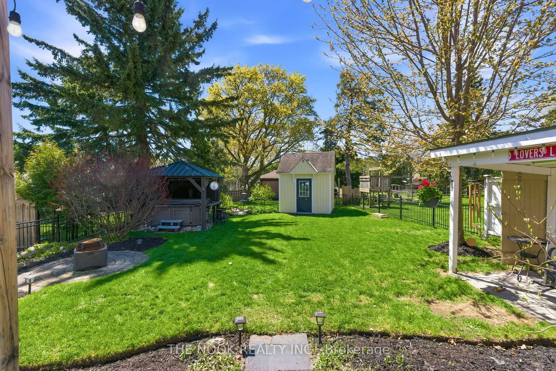 Photo 43 of 17 Lover's Lane, Clarington, Bowmanville — HOMEH