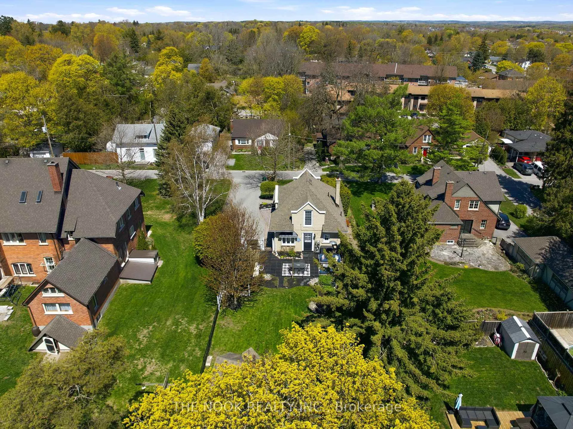 Photo 49 of 17 Lover's Lane, Clarington, Bowmanville — HOMEH