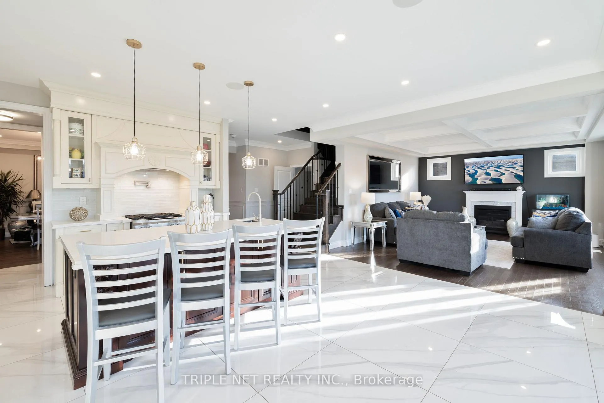Photo 12 of 16 Roy Road, New Tecumseth, Tottenham — HOMEH