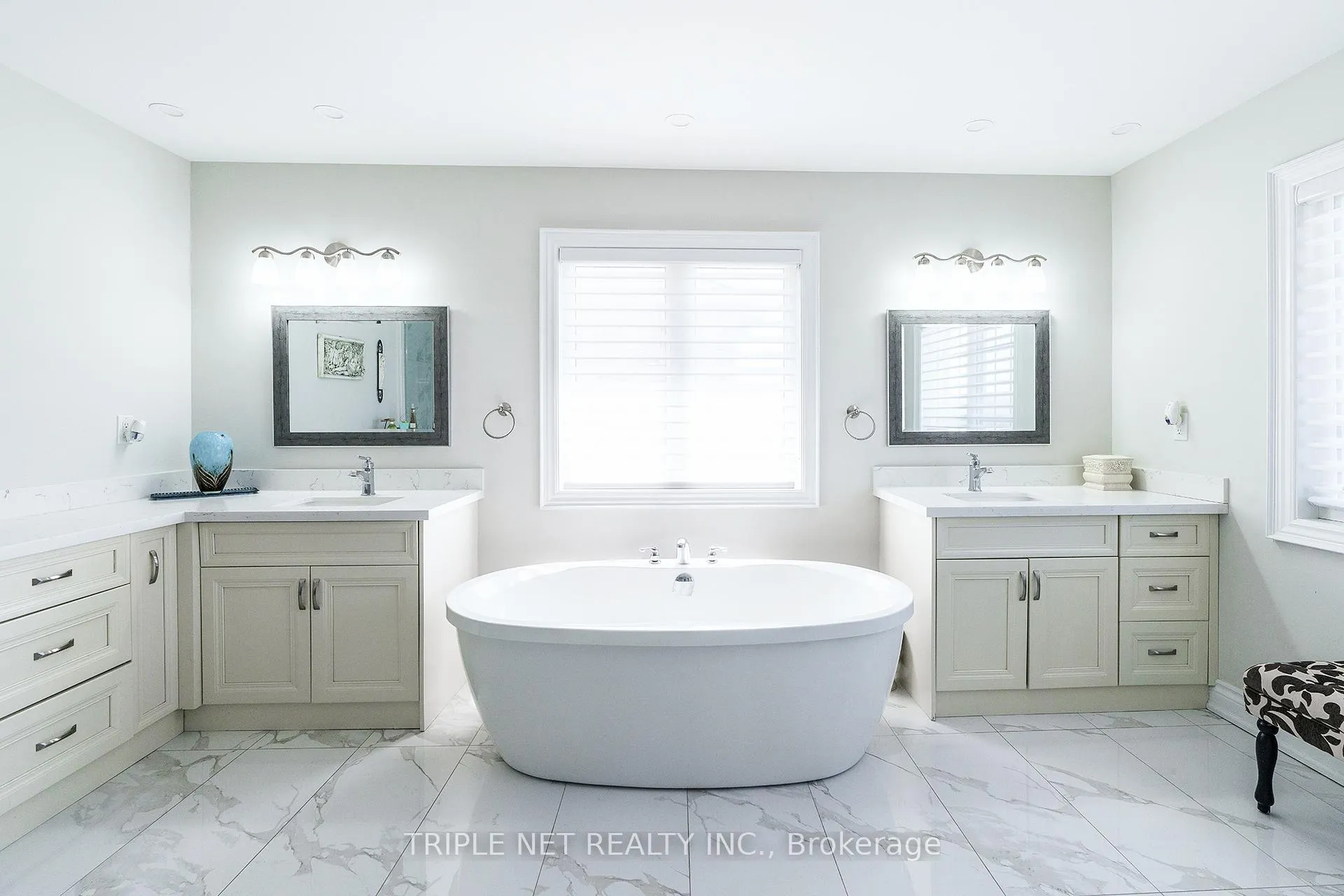 Photo 15 of 16 Roy Road, New Tecumseth, Tottenham — HOMEH