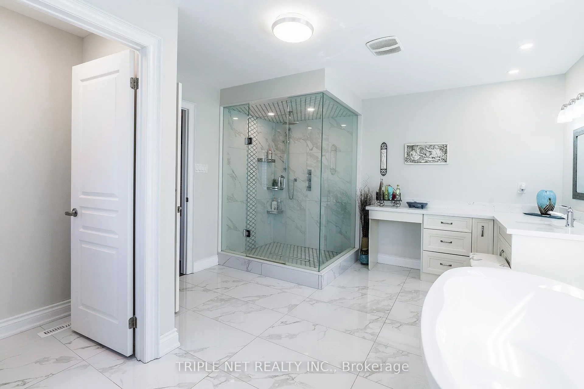 Photo 16 of 16 Roy Road, New Tecumseth, Tottenham — HOMEH