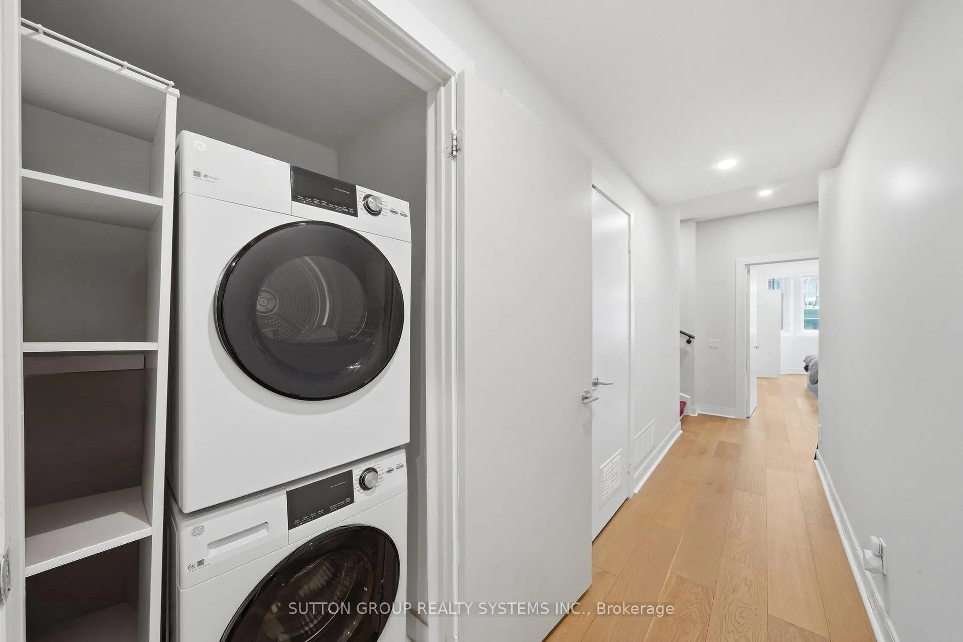 Photo 25 of 99A Walmer Road, Toronto, The Annex — HOMEH