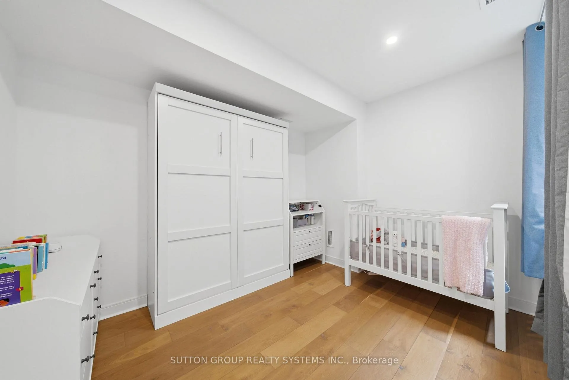 Photo 26 of 99A Walmer Road, Toronto, The Annex — HOMEH