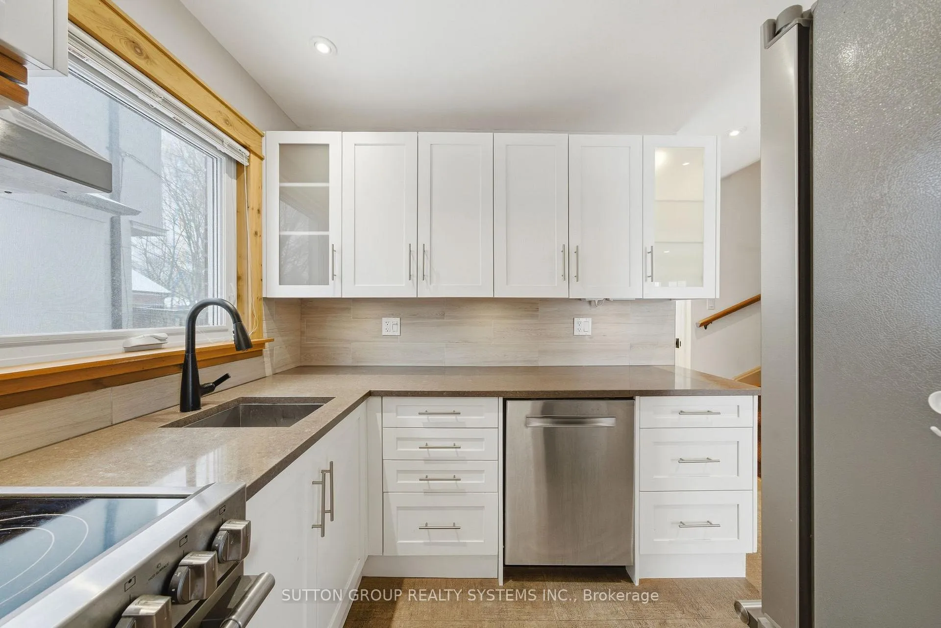Photo 11 of 10 Willowhurst Crescent, Scarborough, Wexford-Maryvale — HOMEH