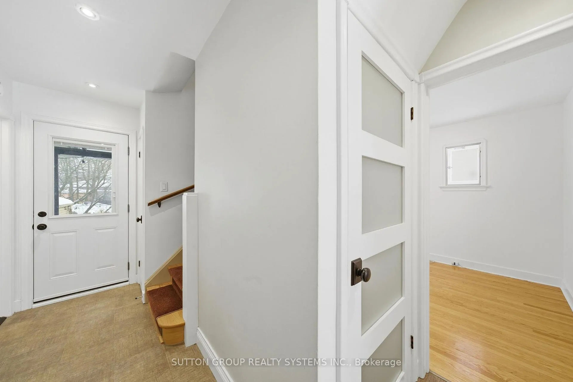 Photo 14 of 10 Willowhurst Crescent, Scarborough, Wexford-Maryvale — HOMEH