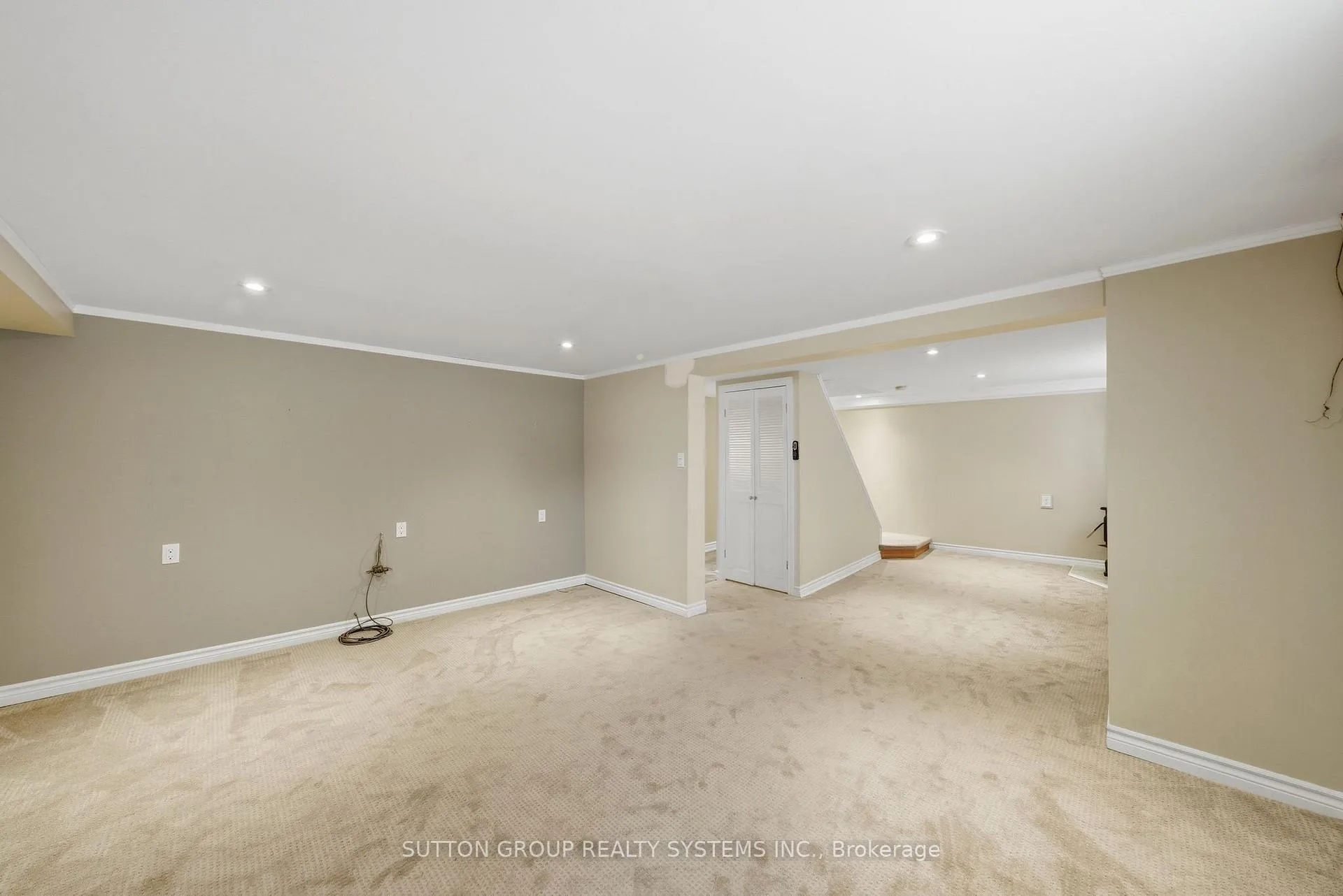 Photo 24 of 10 Willowhurst Crescent, Scarborough, Wexford-Maryvale — HOMEH
