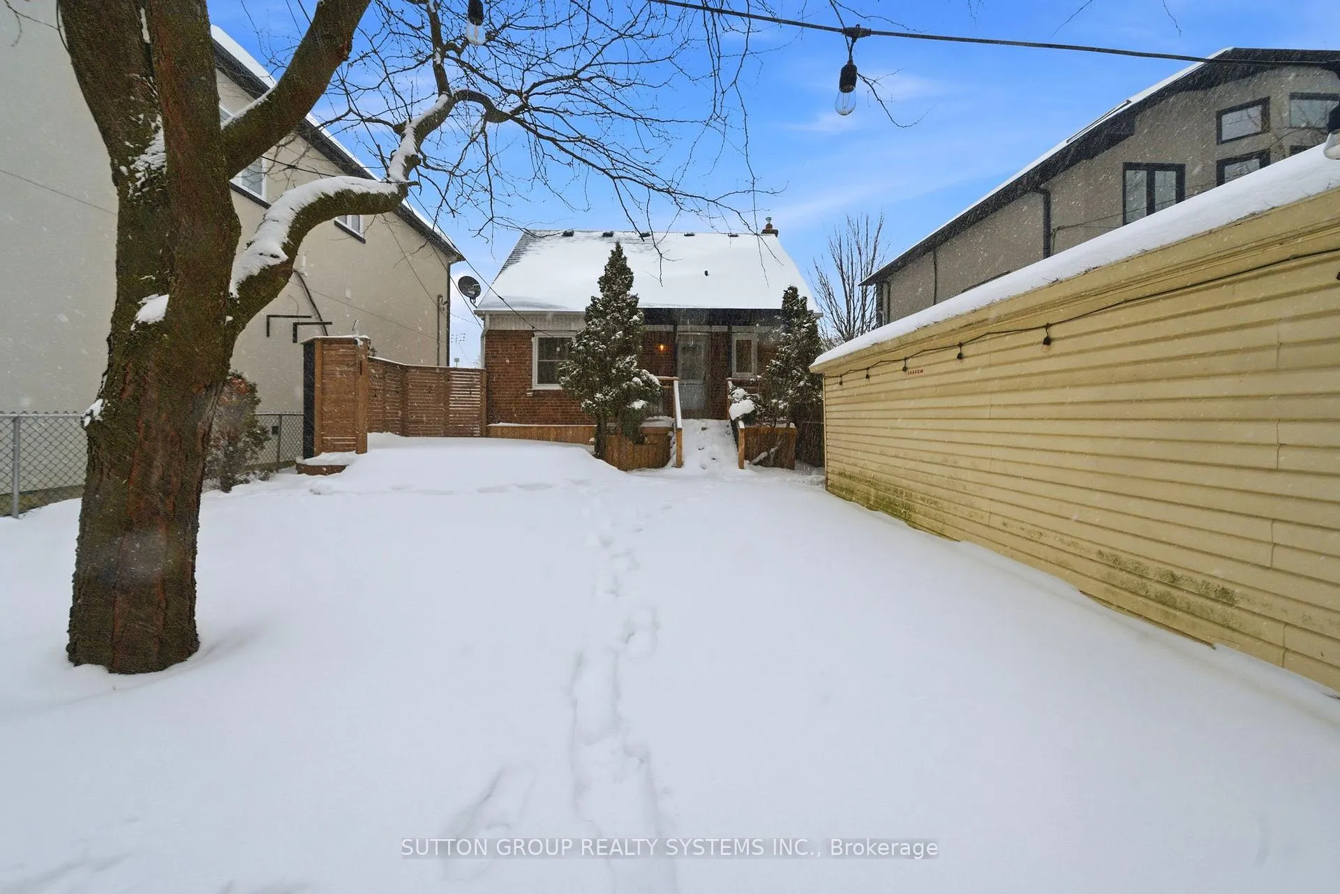 Photo 35 of 10 Willowhurst Crescent, Scarborough, Wexford-Maryvale — HOMEH