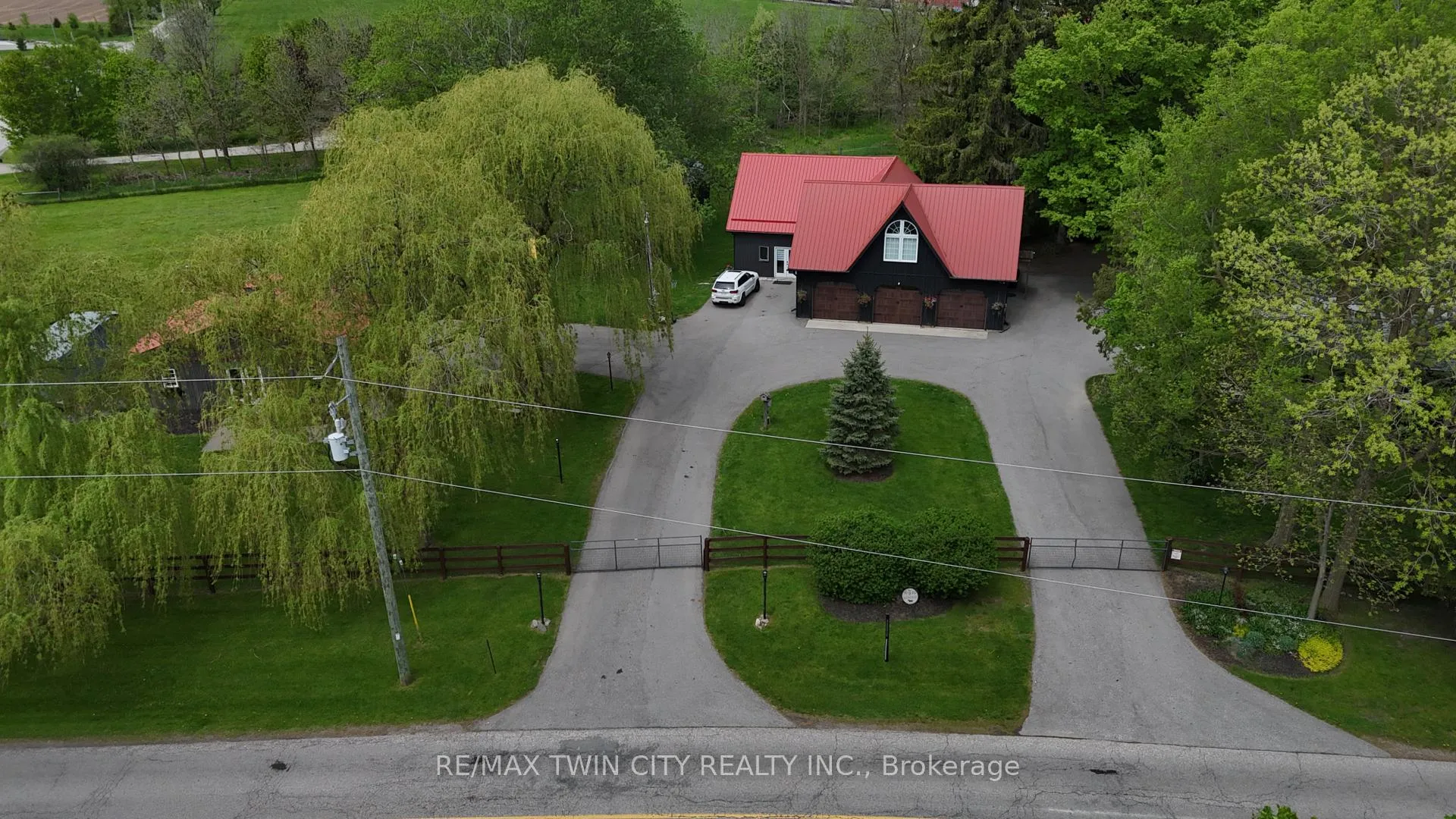 Photo 17 of 464 Piper Street, North Dumfries, Ayr — HOMEH