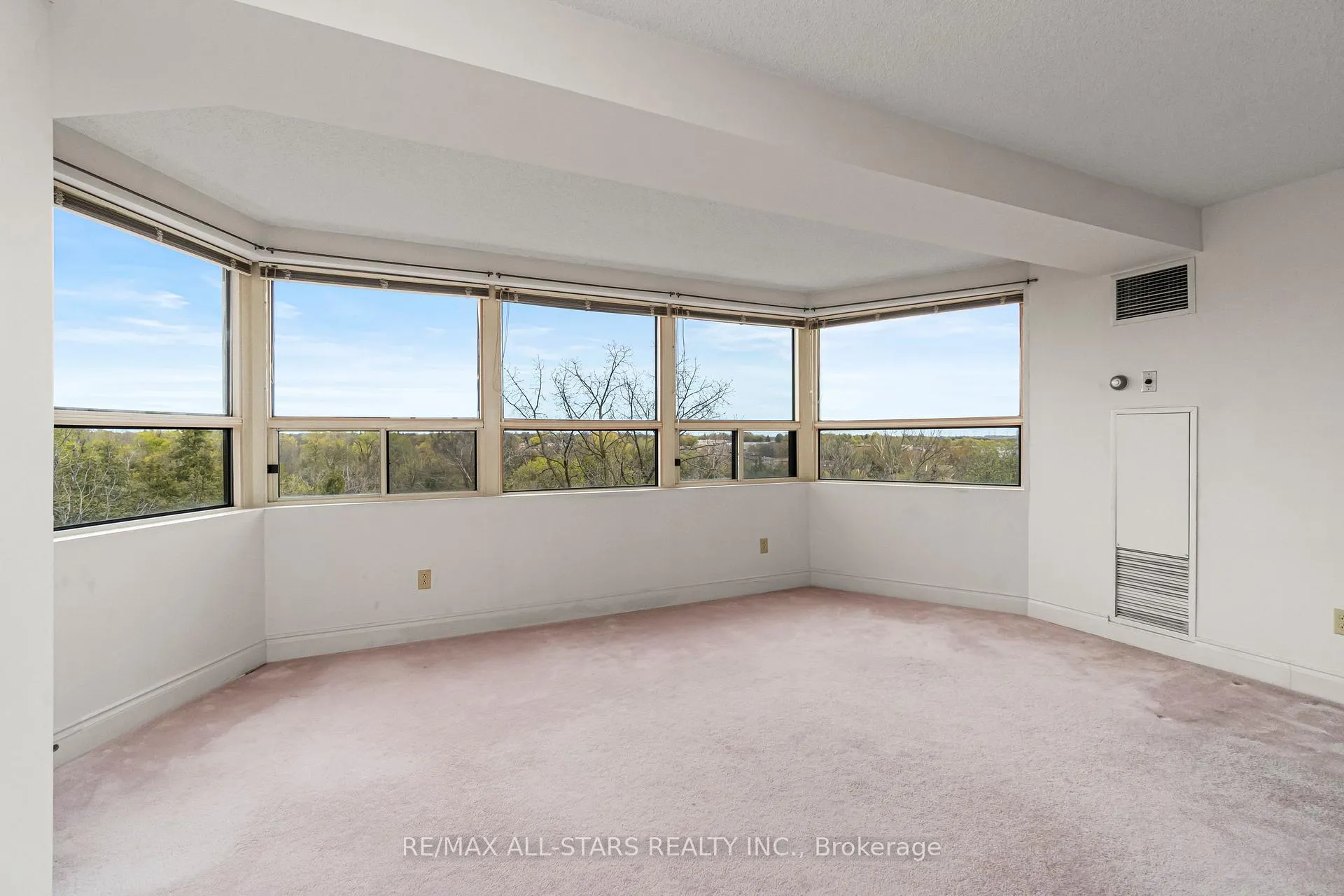 Photo 17 of Unit 607, 2 Raymerville Drive, Markham, Raymerville — HOMEH