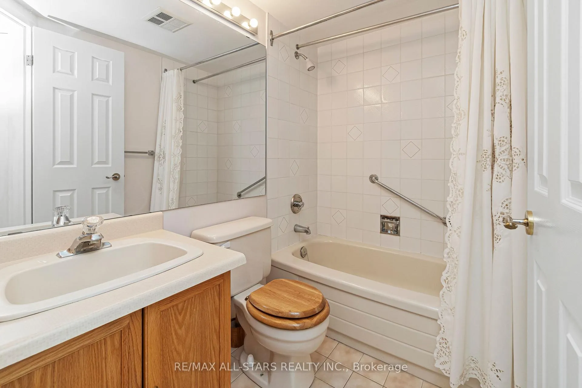 Photo 36 of Unit 607, 2 Raymerville Drive, Markham, Raymerville — HOMEH