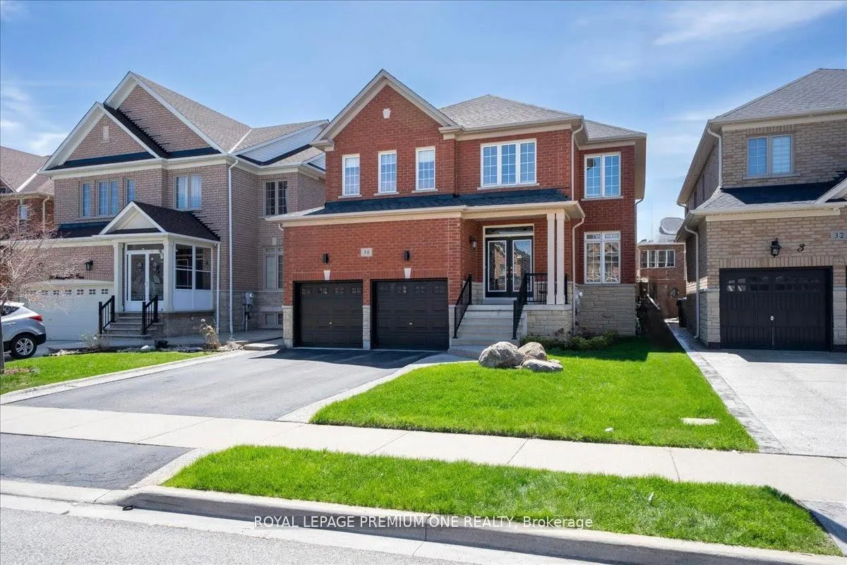 Photo 2 of 30 Monabelle Crescent, Brampton, Vales of Castlemore North — HOMEH