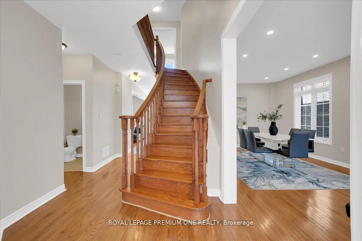 Photo 7 of 30 Monabelle Crescent, Brampton, Vales of Castlemore North — HOMEH