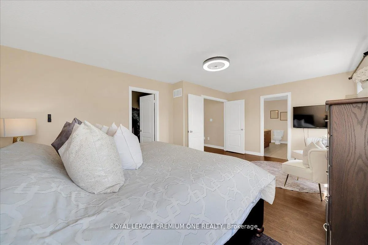 Photo 28 of 30 Monabelle Crescent, Brampton, Vales of Castlemore North — HOMEH