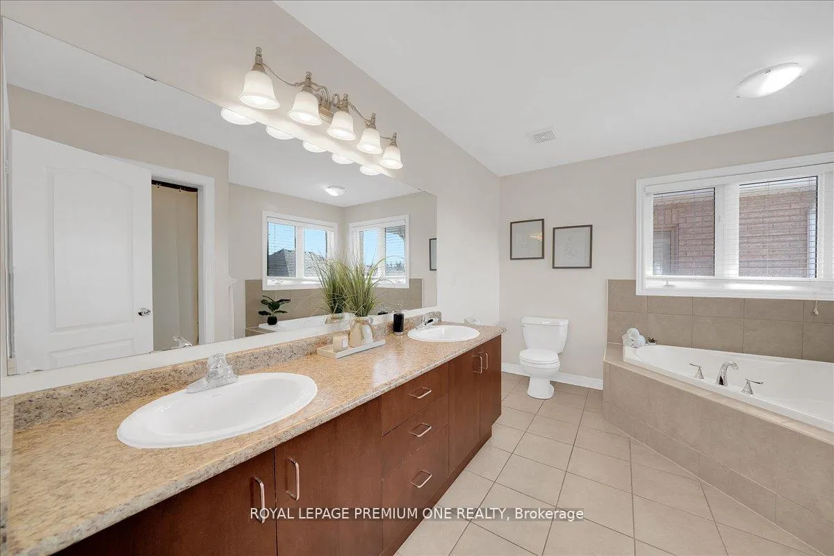 Photo 29 of 30 Monabelle Crescent, Brampton, Vales of Castlemore North — HOMEH