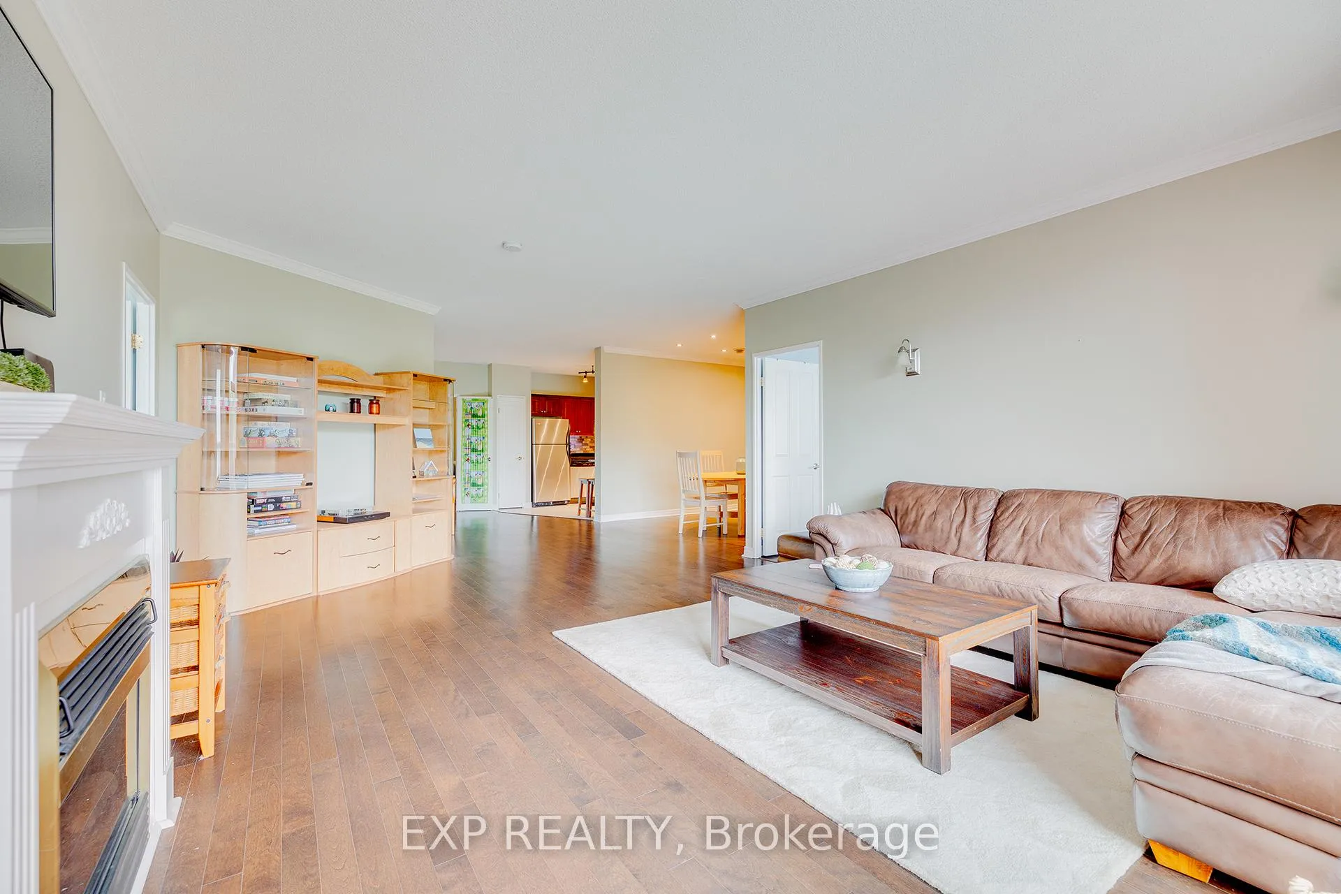 Photo 6 of Unit 403, 255 Keats Way, Waterloo, Beechwood — HOMEH
