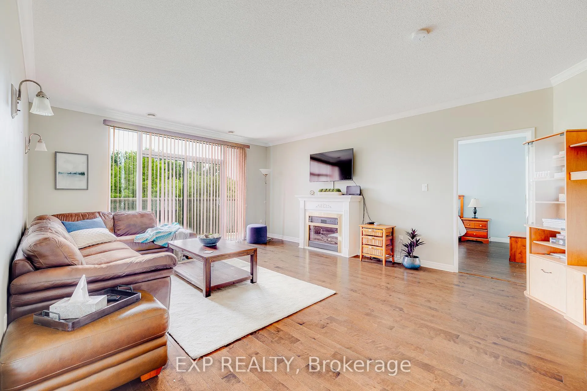Photo 7 of Unit 403, 255 Keats Way, Waterloo, Beechwood — HOMEH