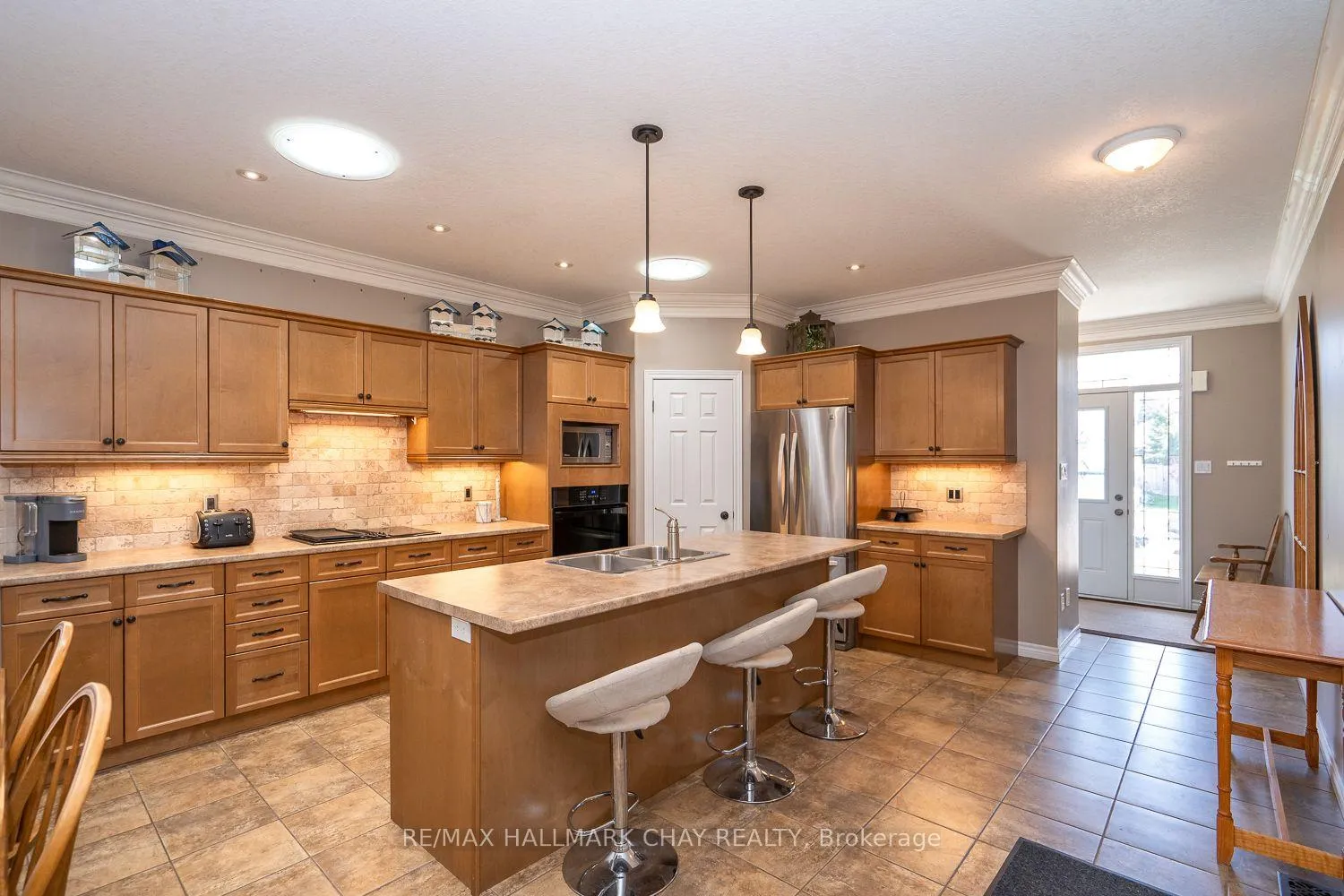 Photo 2 of 57 Irwin Crescent, New Tecumseth, Alliston — HOMEH