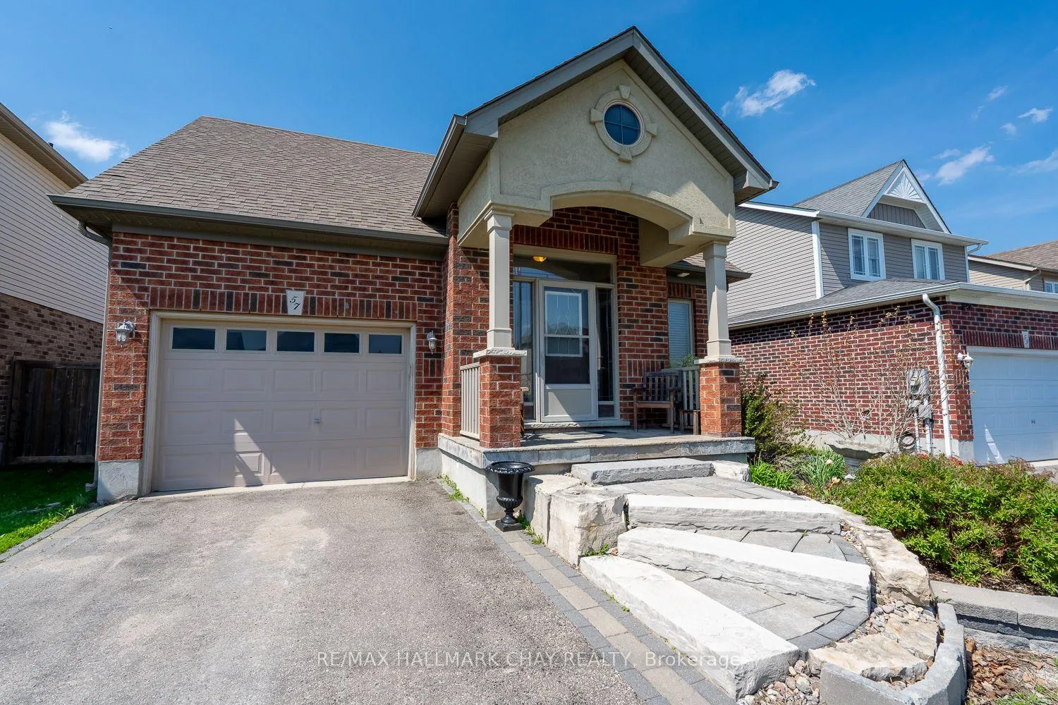 Photo 6 of 57 Irwin Crescent, New Tecumseth, Alliston — HOMEH