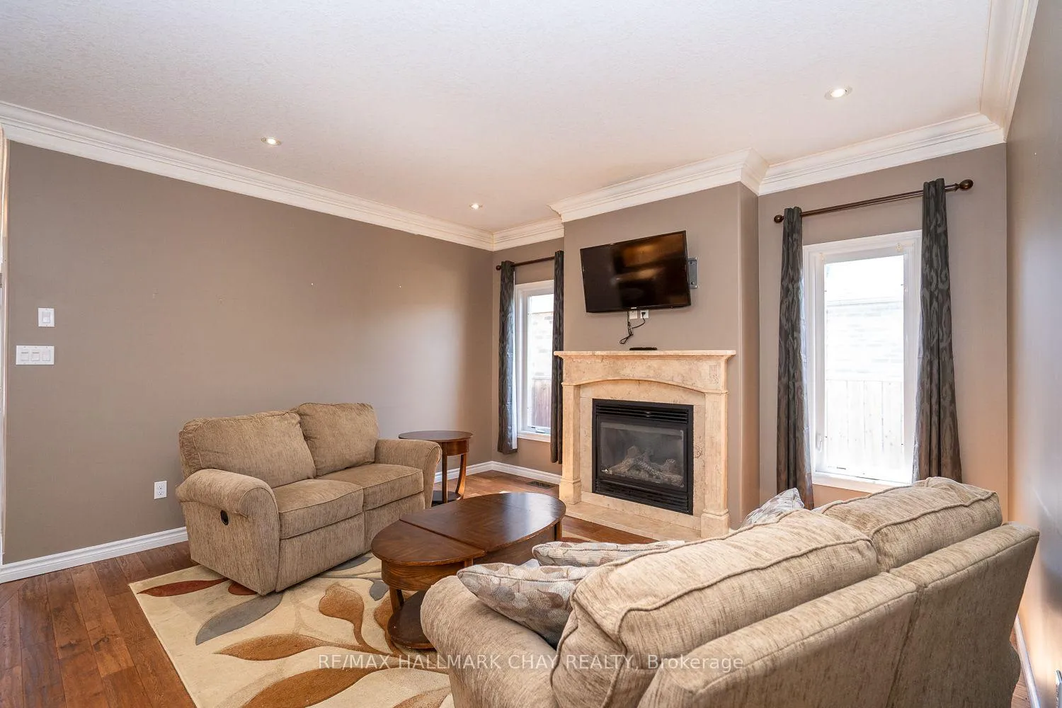 Photo 11 of 57 Irwin Crescent, New Tecumseth, Alliston — HOMEH