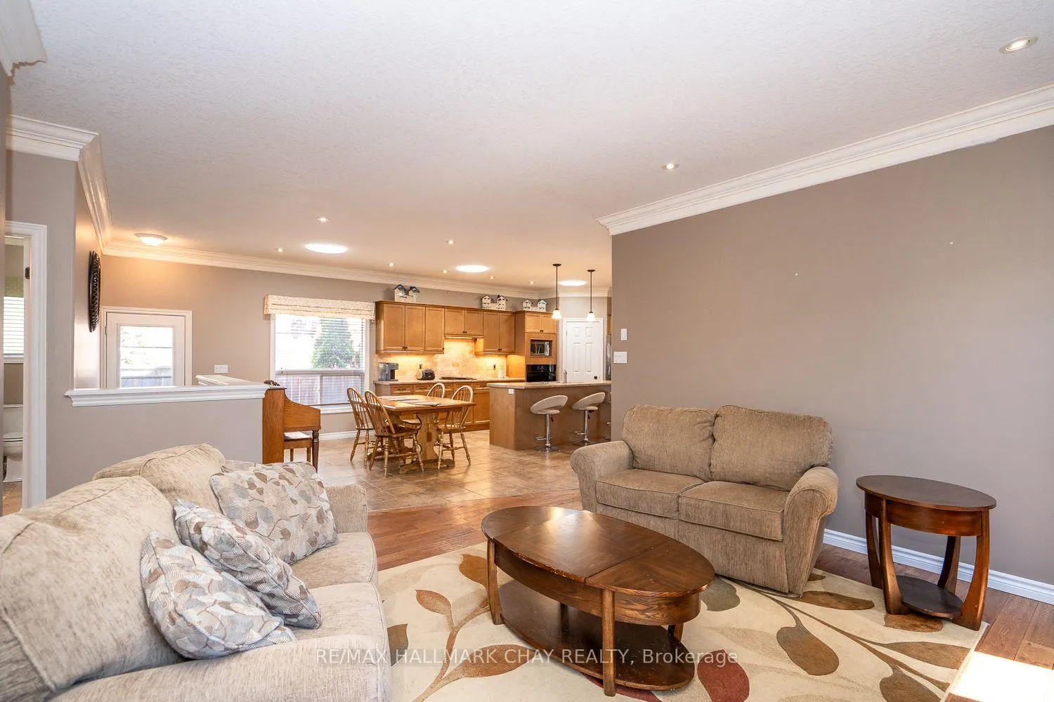 Photo 12 of 57 Irwin Crescent, New Tecumseth, Alliston — HOMEH