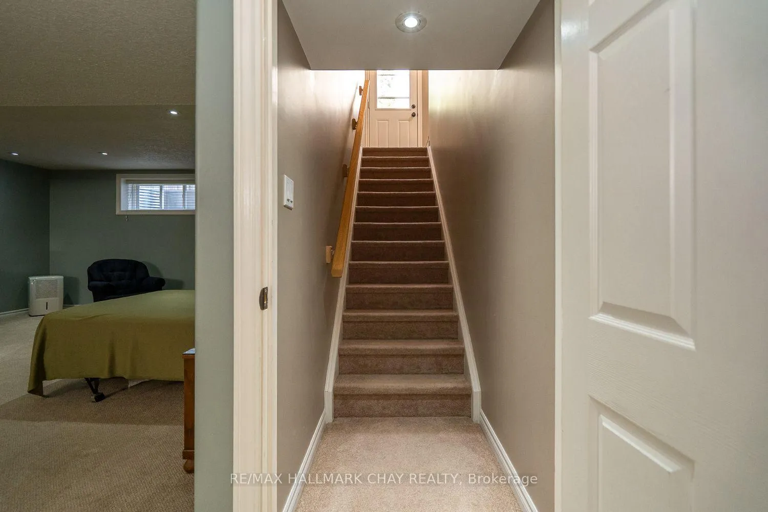 Photo 20 of 57 Irwin Crescent, New Tecumseth, Alliston — HOMEH