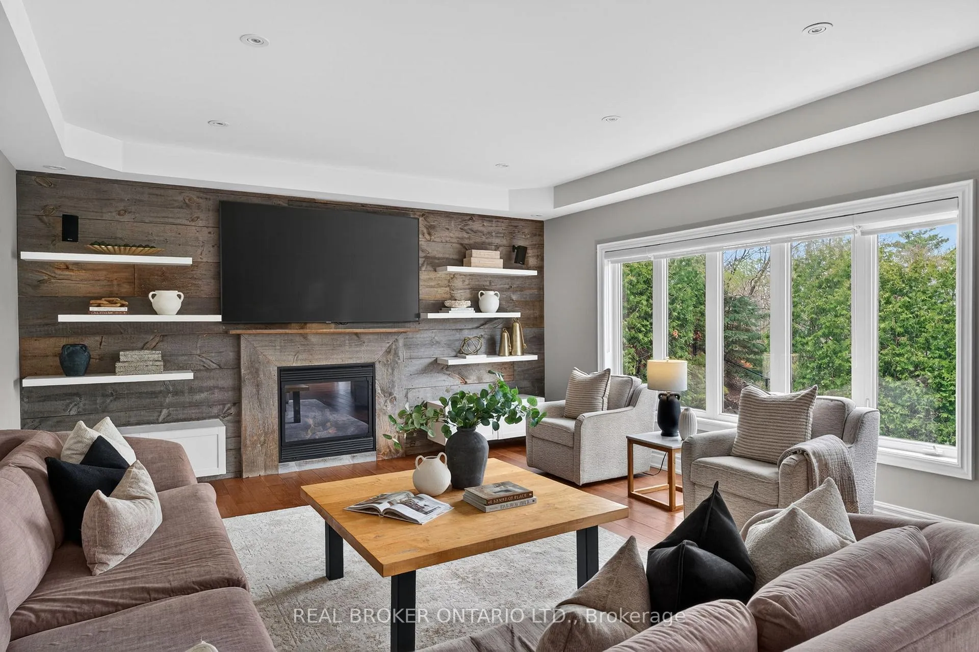 Photo 19 of 8 Gamble Street, Halton Hills, Glen Williams — HOMEH