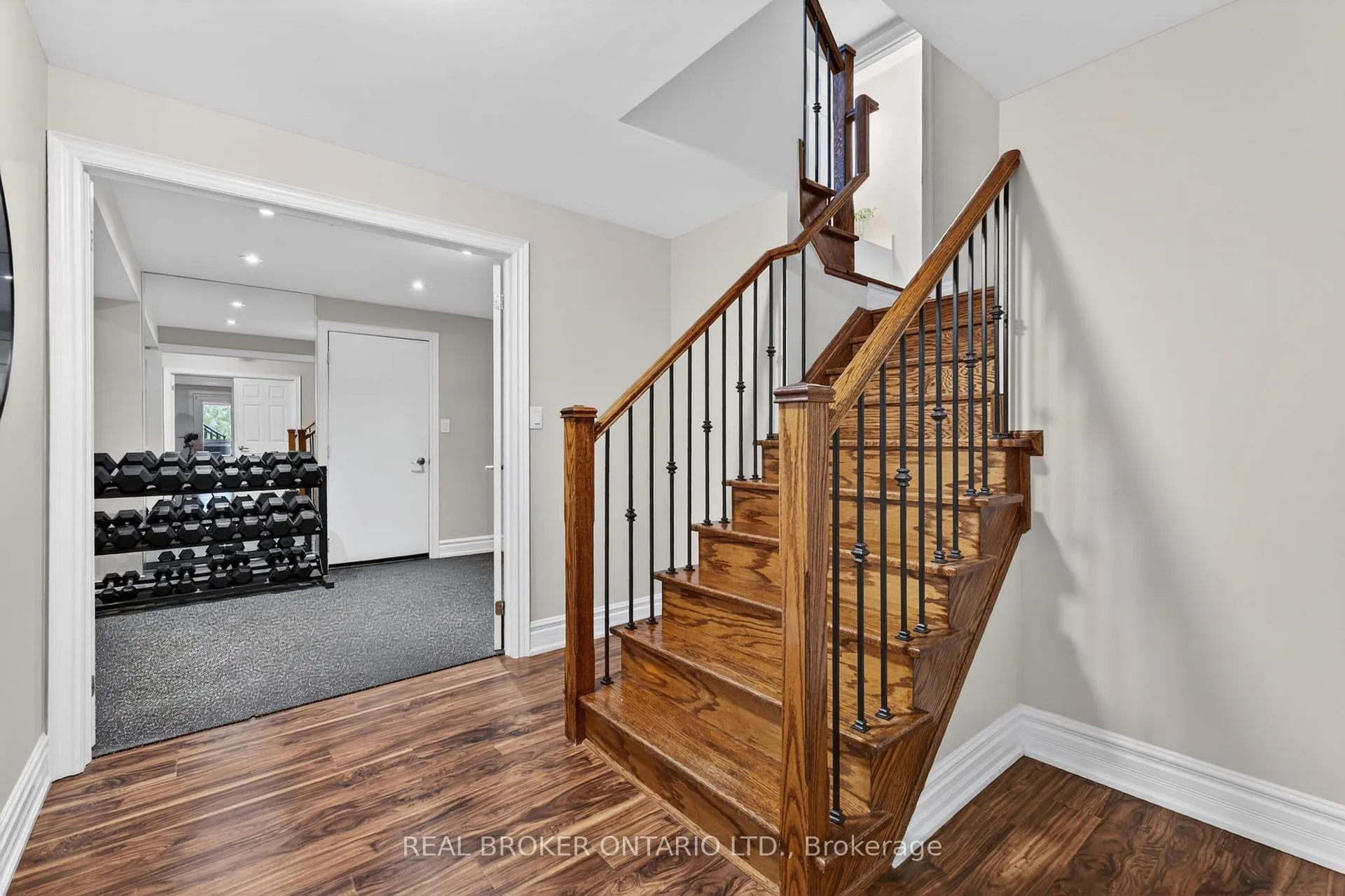 Photo 35 of 8 Gamble Street, Halton Hills, Glen Williams — HOMEH