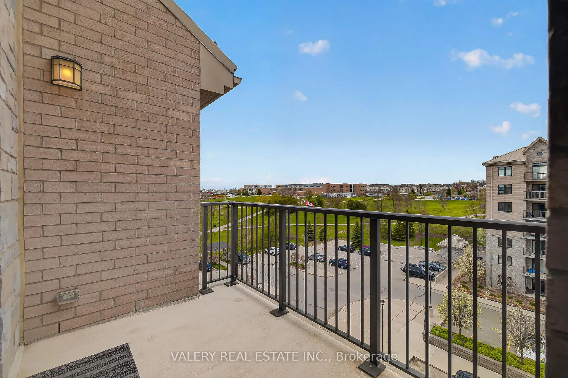 Photo 13 of Unit 701, 778 Laurelwood Drive, Waterloo — HOMEH