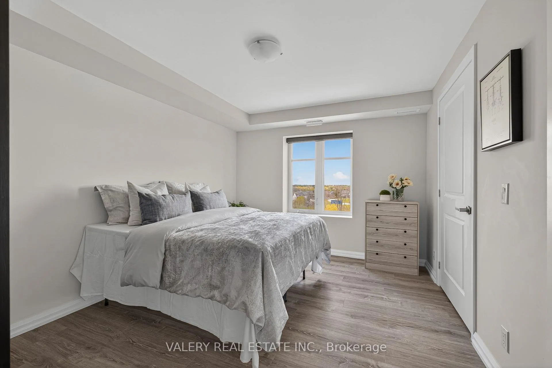 Photo 18 of Unit 701, 778 Laurelwood Drive, Waterloo — HOMEH